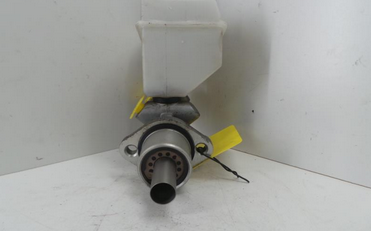 Renault Clio II BJ: 2005 Hauptbremszylinder